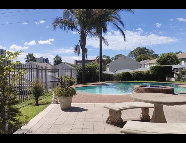 3 BEDROOM TOWNHOUSE FOR SALE IN BEDFORD GARDENS